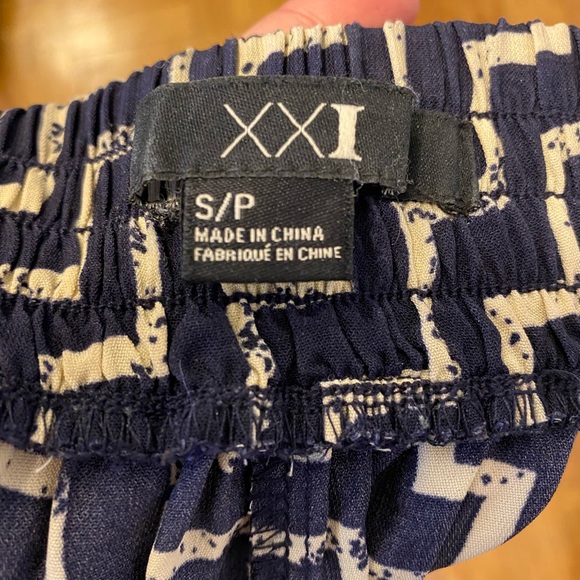 Forever 21 Navy Patterned Shorts - Picture 6 of 6